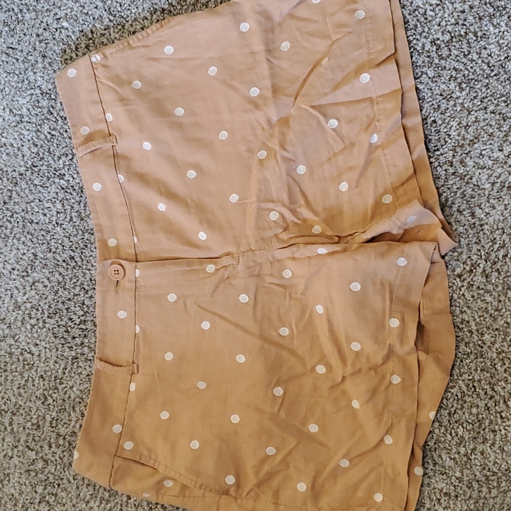 Loft size 14 womens shorts mauve and white.